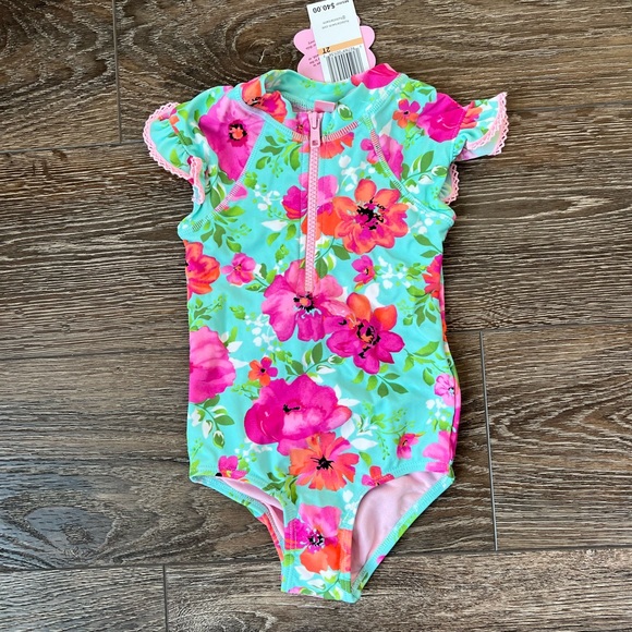 Maillot De Bain Une Pièce Fille - Imprimé Fraises Et Fleurs - Marque Hula Star - Taille 6 - Occasion Très Bon état